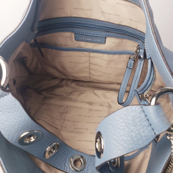 Michael Kors Brooklyn large shoulder bag - beautiful blue periwinkle color - Picture 3 of 6